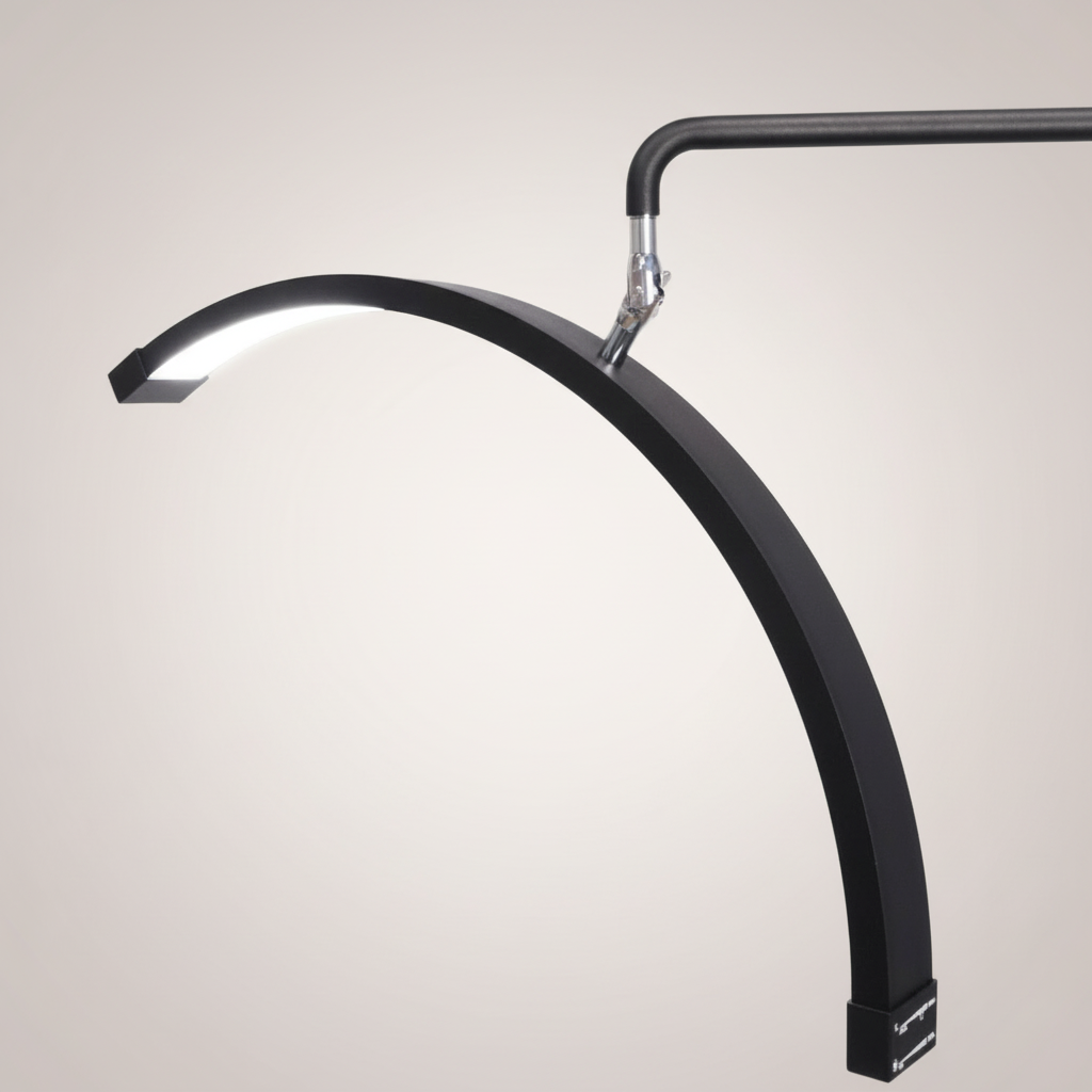Lampada Multi-Angle Half Moon - Luce LED professionale per la bellezza 28” | RJ Moon Pro X