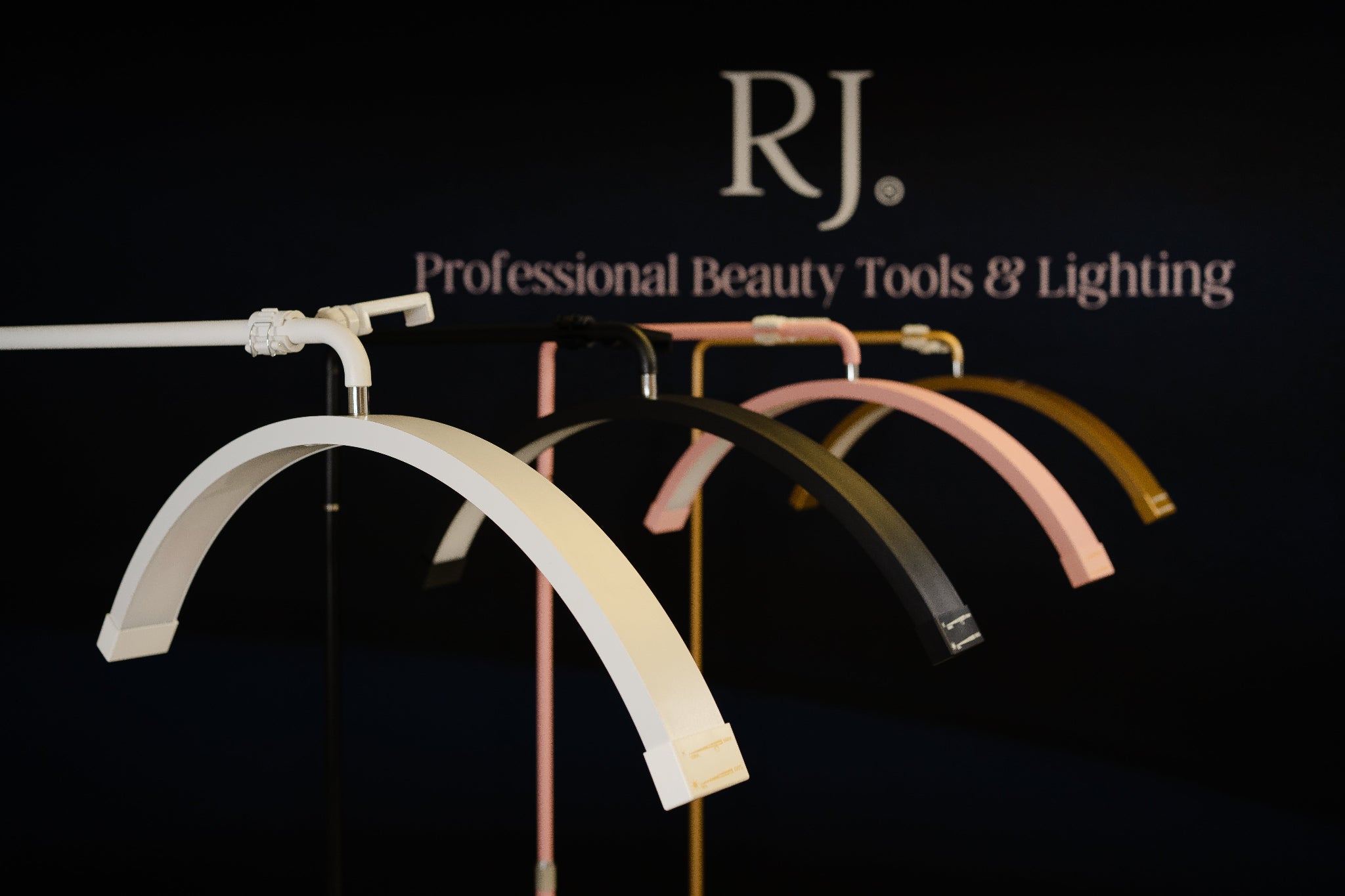 Lampada Half Moon - Luce professionale per la bellezza 28” | RJ Moon Pro